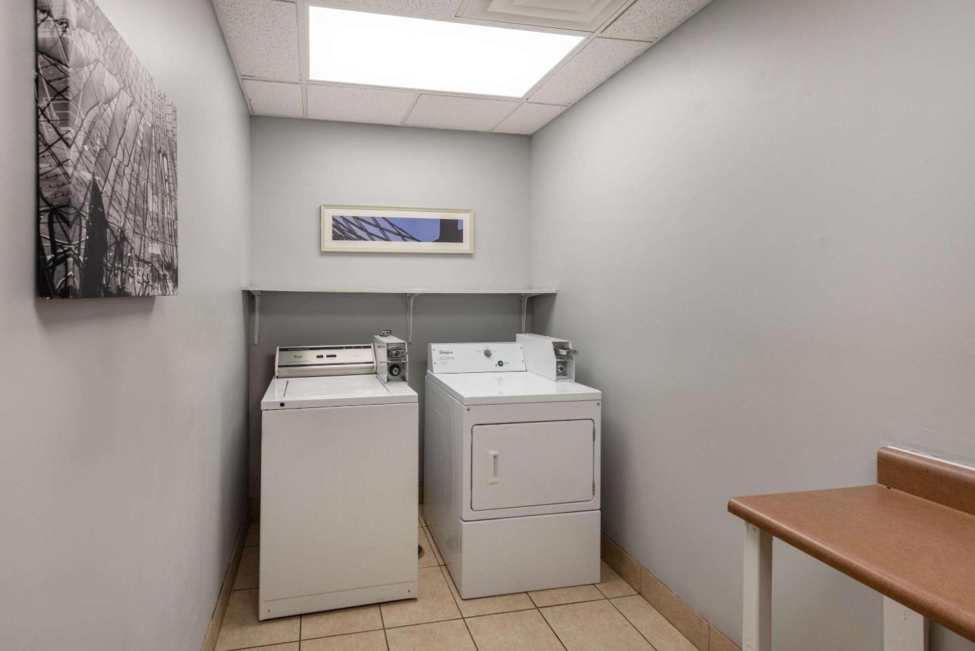 Country Inn & Suites By Radisson, Findlay, Oh Экстерьер фото